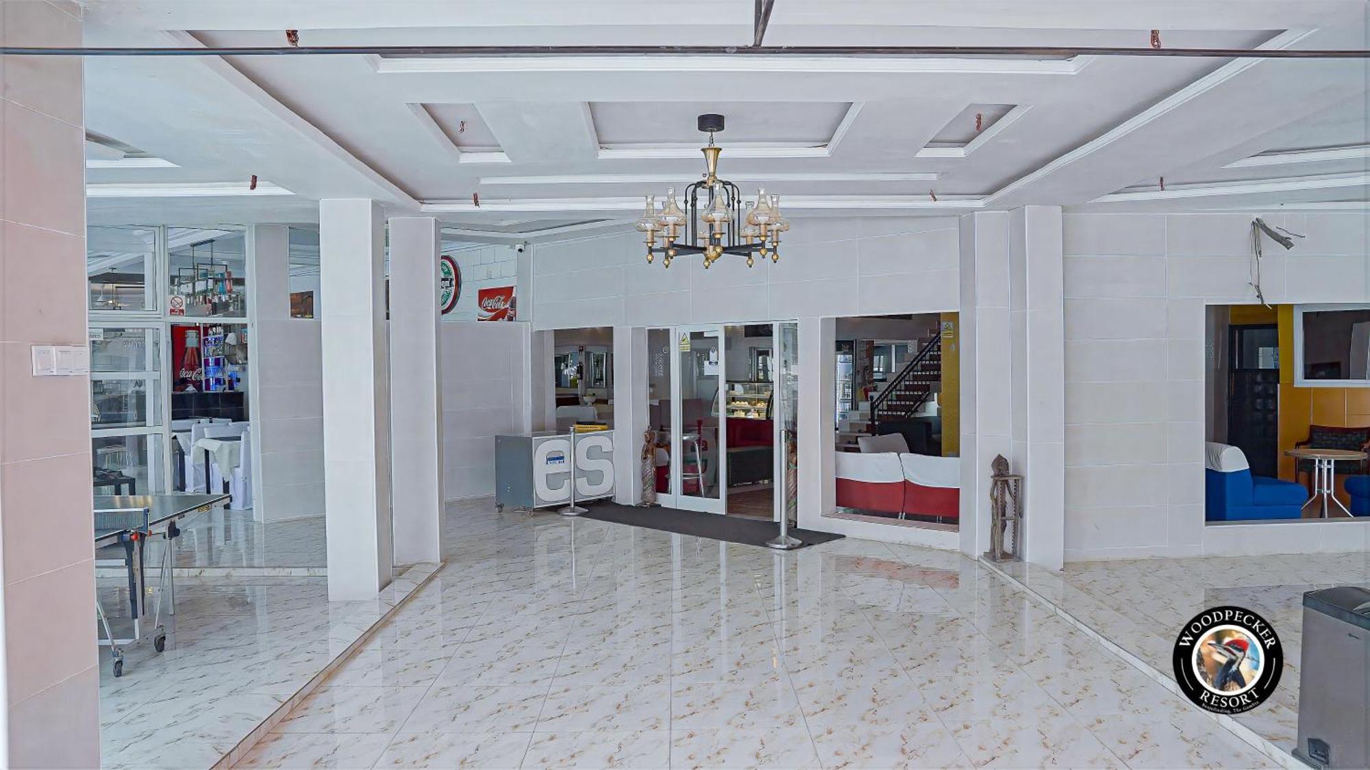 Woodpecker Resort Hotel Banjul Exterior photo